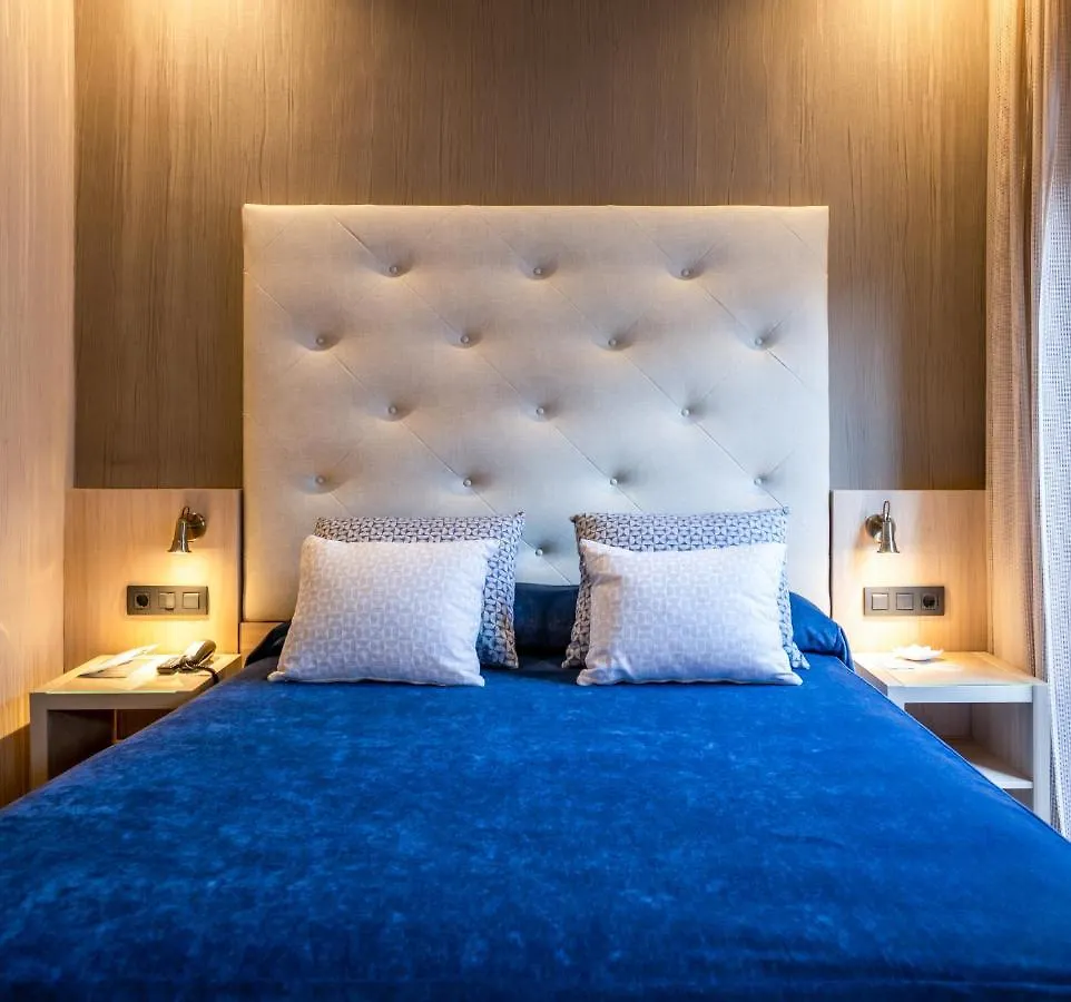 Hotel Rialto Barcelona 3*,