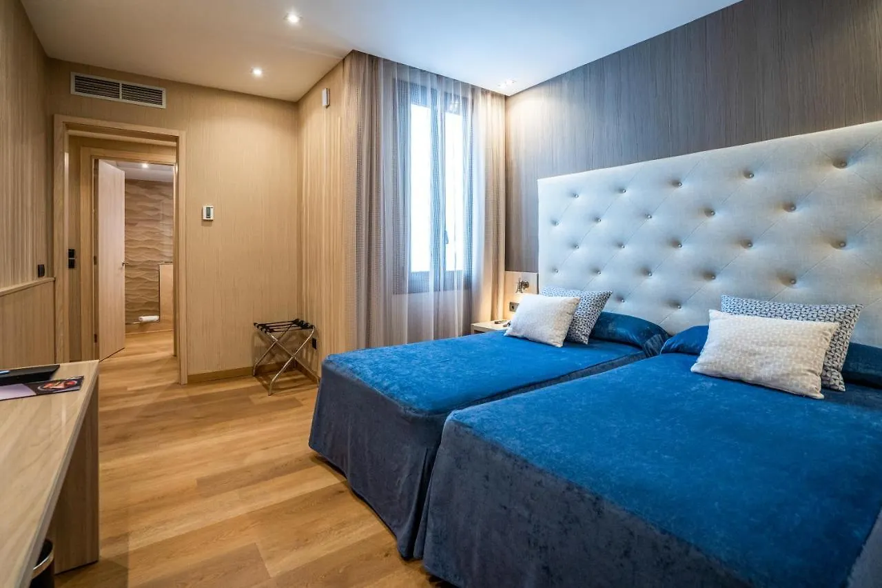 Hotel Rialto Barcelona 3*,  Spain