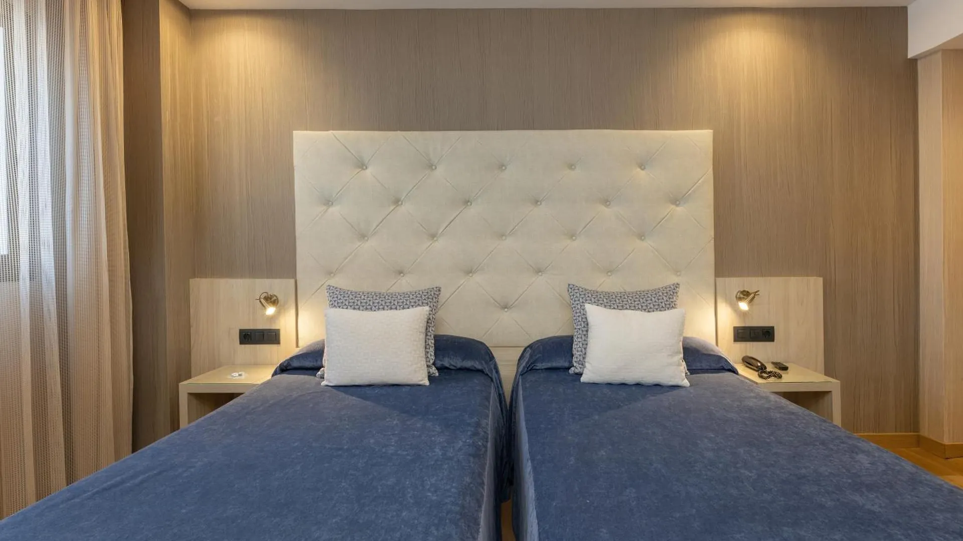 Hotel Rialto Barcelona 3*,